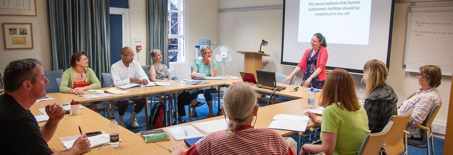 Students at an OUDCE lecture